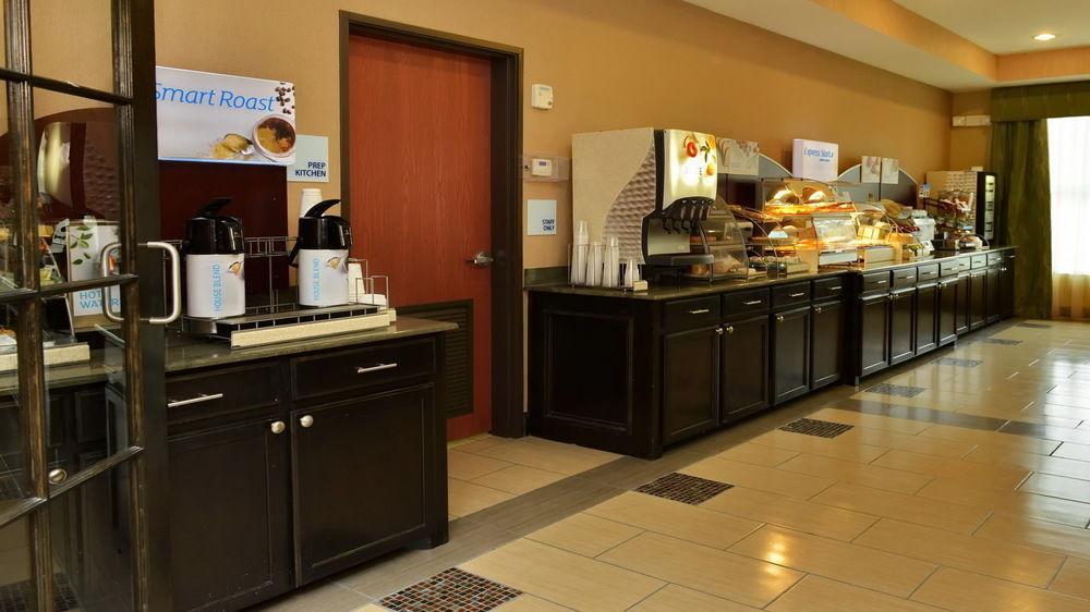Holiday Inn Express Baton Rouge North By Ihg Zachary Bagian luar foto